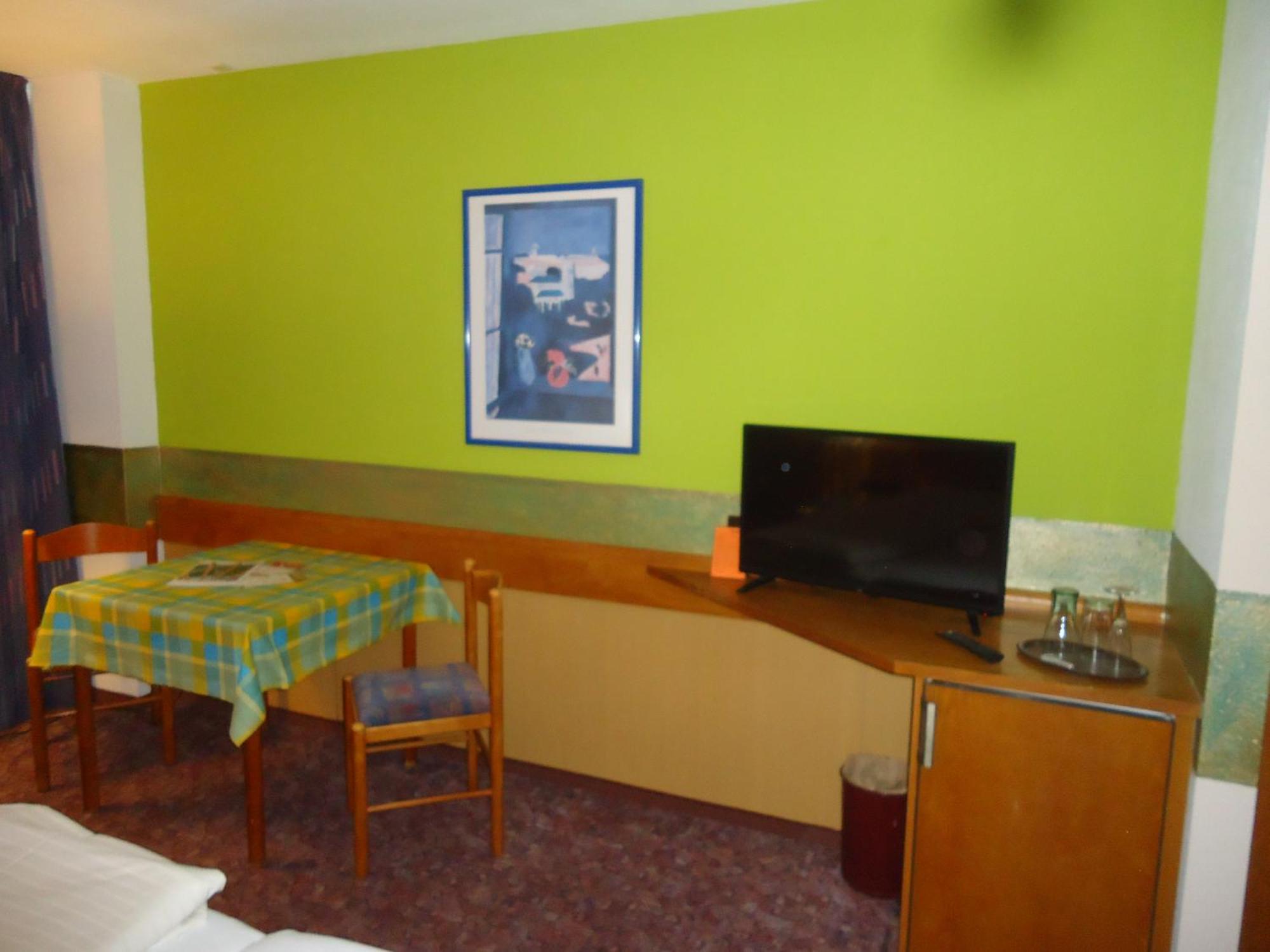 enjoyHotel garni Korntal Stuttgart Bagian luar foto