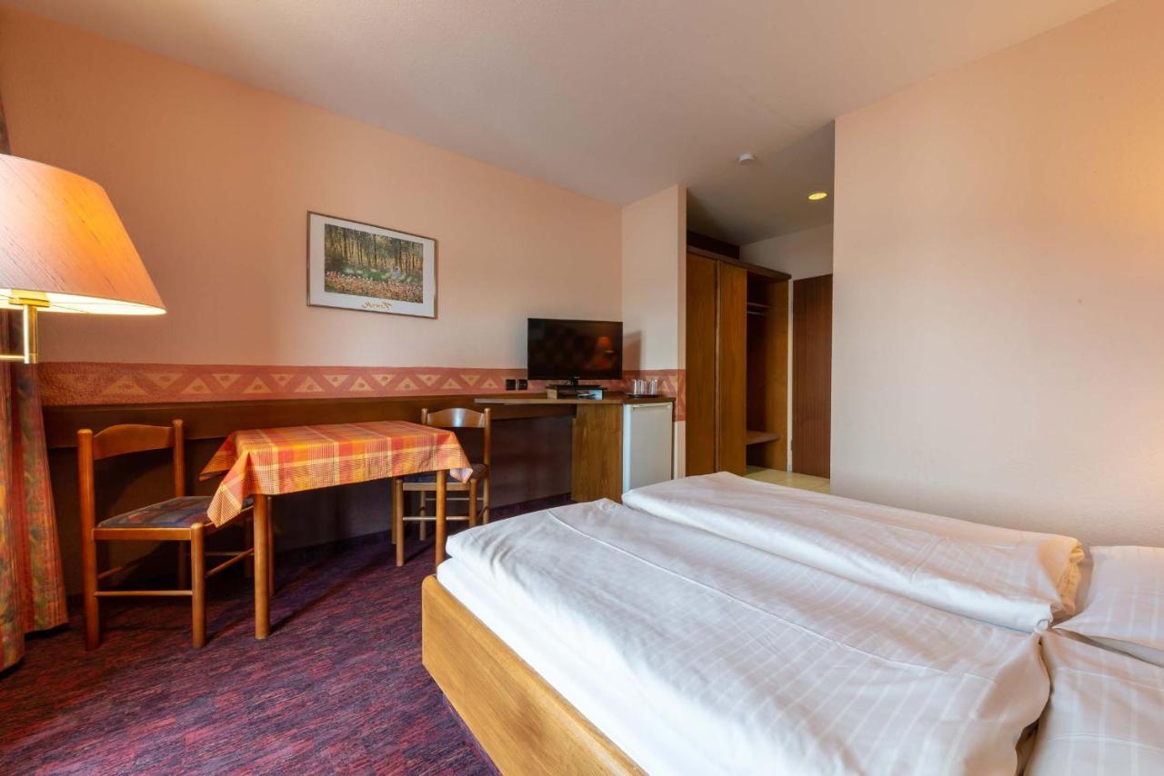enjoyHotel garni Korntal Stuttgart Bagian luar foto